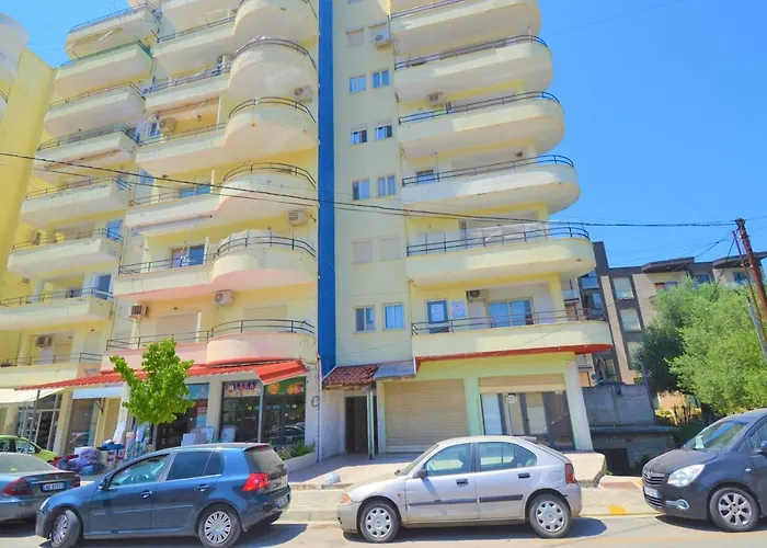 Boni Himare